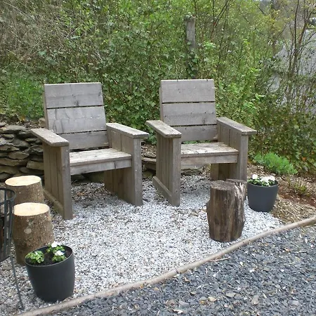 L'ourthe ベッド・アンド・ブレックファスト 4*